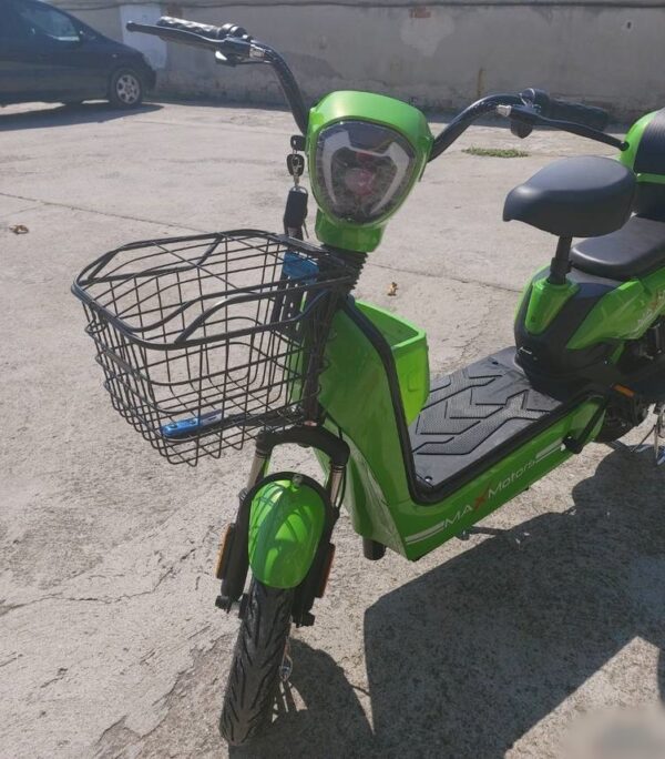 6890468 111874667 big.jpg