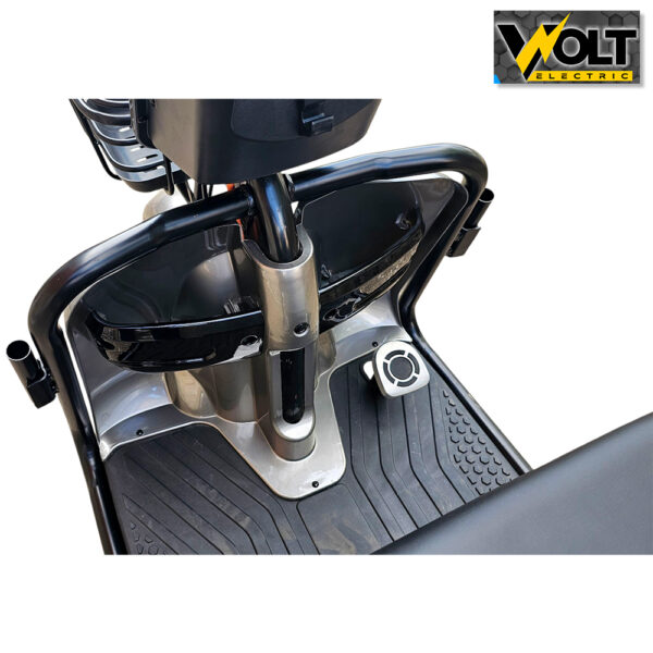 dvumestna kargo trikolka bullmax b10 siva 4.jpg