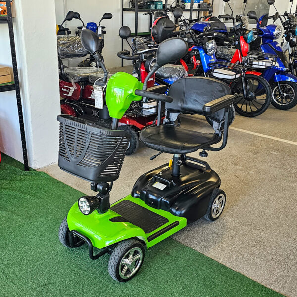 elektricheska chetirikolka vazrastni invalidi volt electric n1 zelena 1.jpg