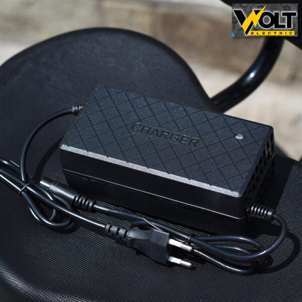 elektricheska trikolka volt electric a3 traffic blue 8.jpg