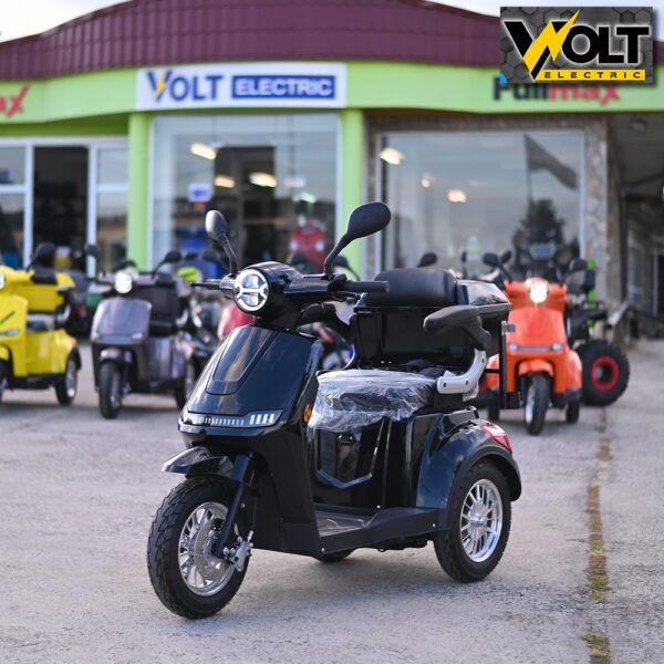 elektricheski trikolki bullmax fm1 led robot black 1.jpg