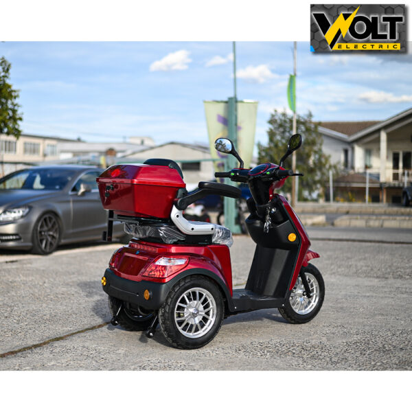 elektricheski trikolki bullmax fm1 led robot red 2.jpg