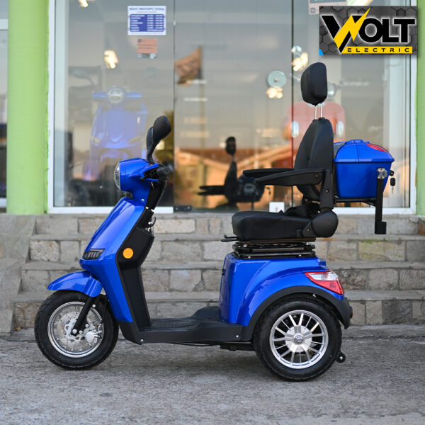 elektricheski trikolki fm1 led lux kreslo volt electric blue 2.jpg