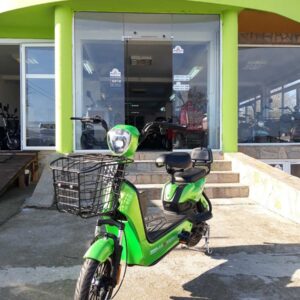 img 924bddcc2b7c7b18cea29163dddf4d44 v.jpg