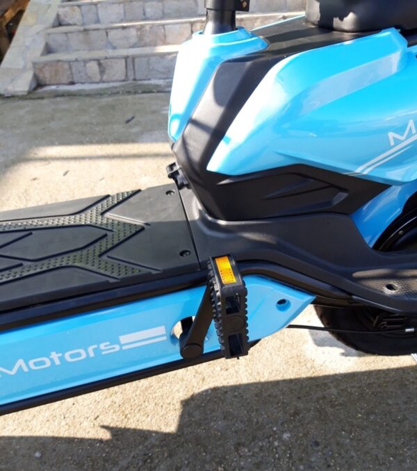 img 9f042880eb924de6670e8d4d431177eb v.jpg