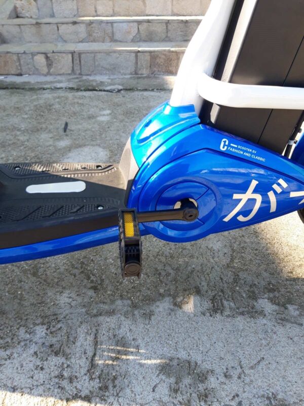 img a0c705be564cf9a23ab9f1bfcc5a3436 v.jpg